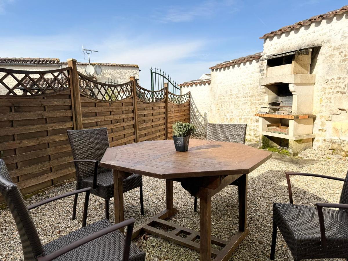 מלון Le Relais De Saint-Preuil, The Originals Relais Vignes Du Cognac מראה חיצוני תמונה